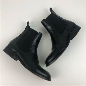 COPY - Frye Melissa Chelsea Style Leather Ankle Boot Bootie US7B Black
